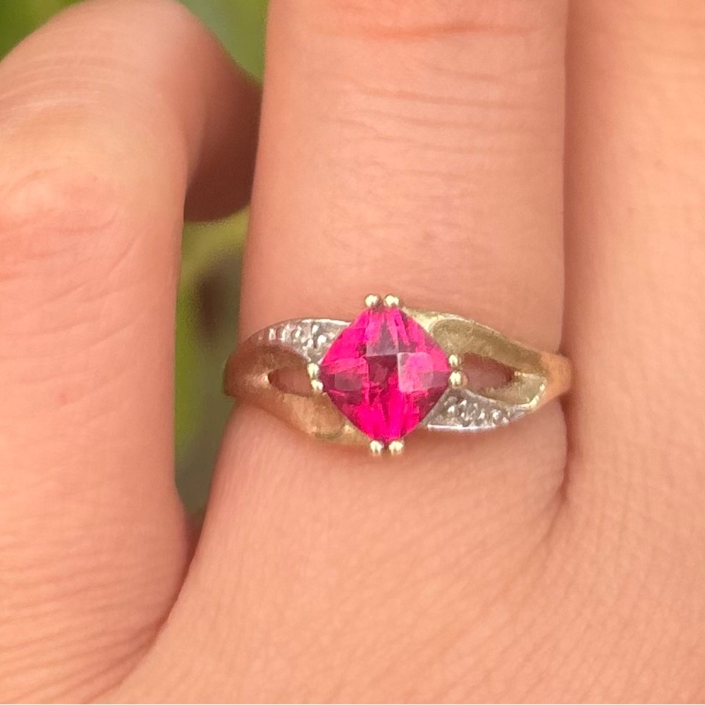 Elegant Ruby Diamond 10K Gold Ring